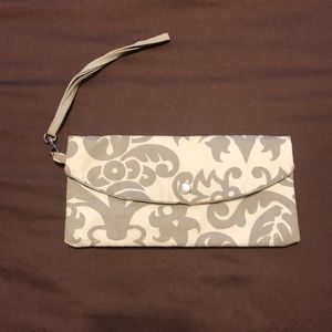 Kara Mia Sofia Clutch Gray & White Fabric in Damask Pattern GUC Snap Closure